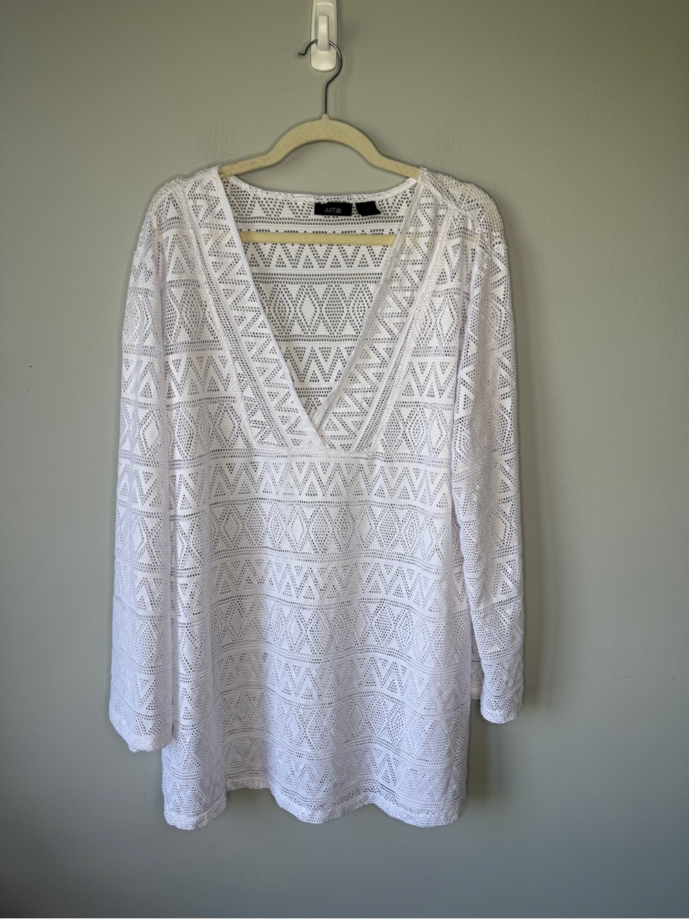 Apt. 9 White Crochet V-Neck Tunic